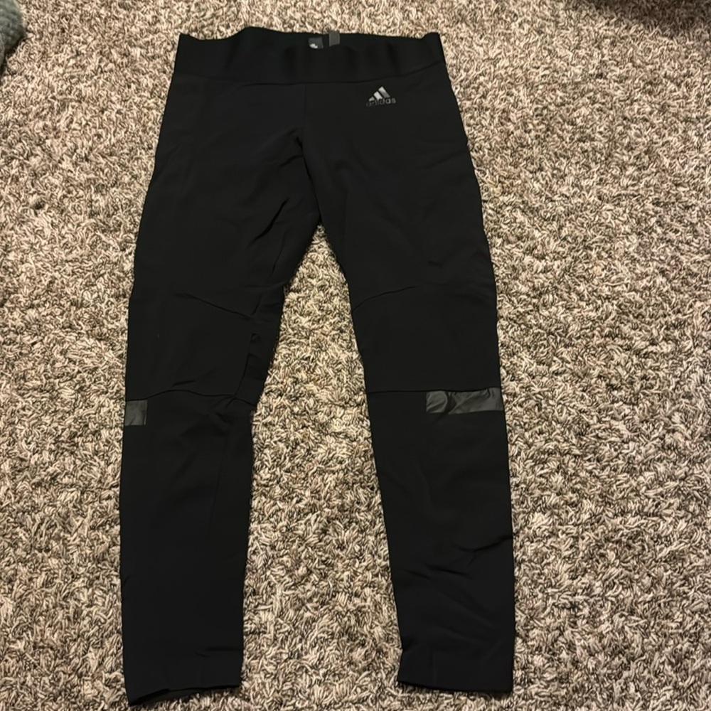 Women’s jogger Adidas pants. Size large *-B3
